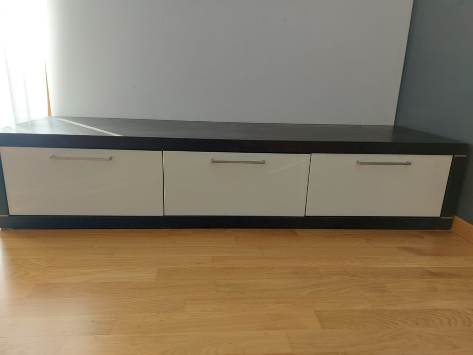 Drewniana Szafka rtv