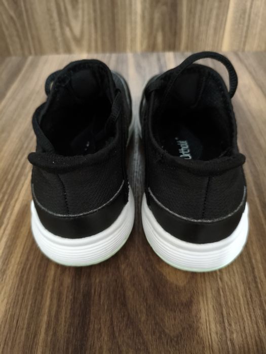 Дитячі тенісні кросівки Adidas Adizero Club Junior black, 30 розмір