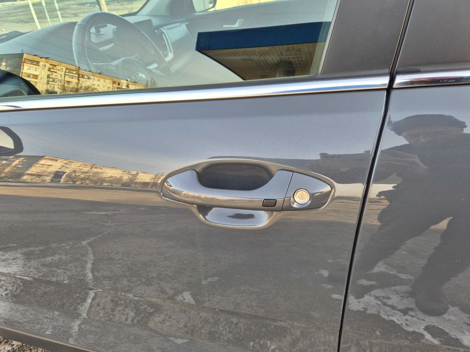 Продам Kia Stonic 2020г, отл сост