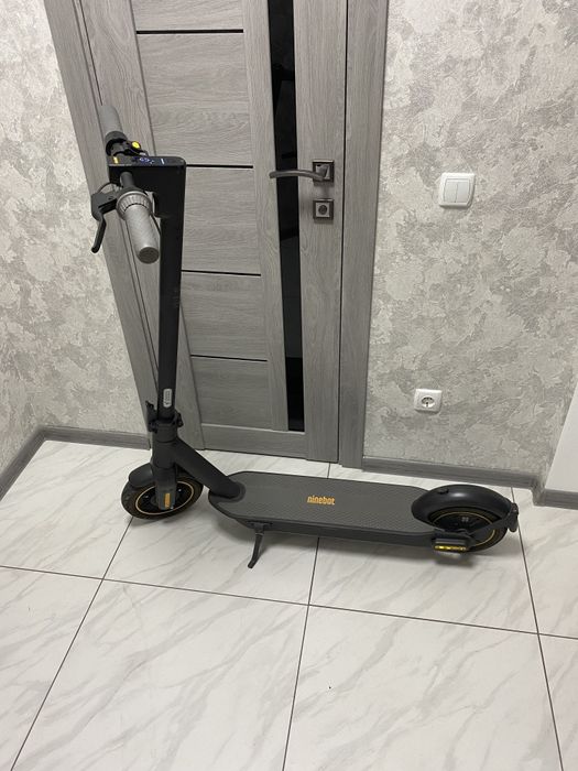 Ninebot KickScooter MAX G30P