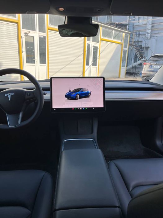 Tesla model 3  63 квт