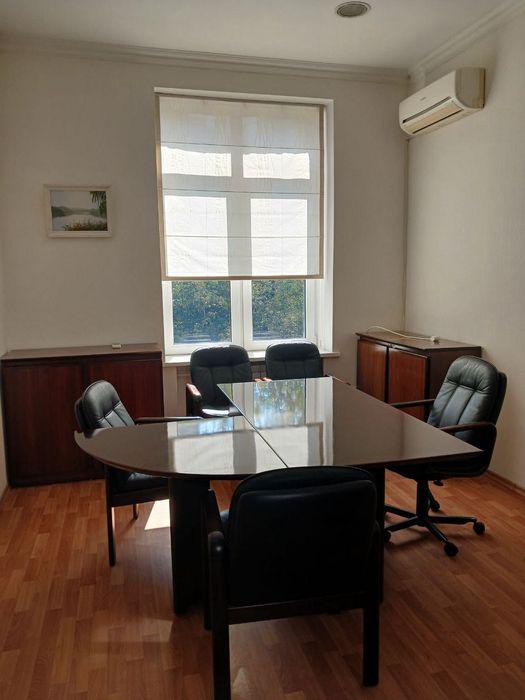 Оренда .Без комісії!Офіс 155 м² вул.Євгена Чикаленка 20 м.Театральна