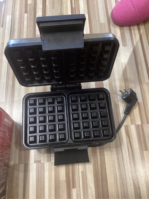 Gofrownica 1000 W MPM