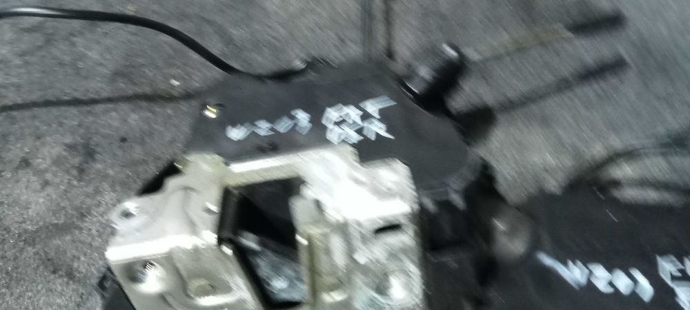Fecho de Porta Mercedes W203