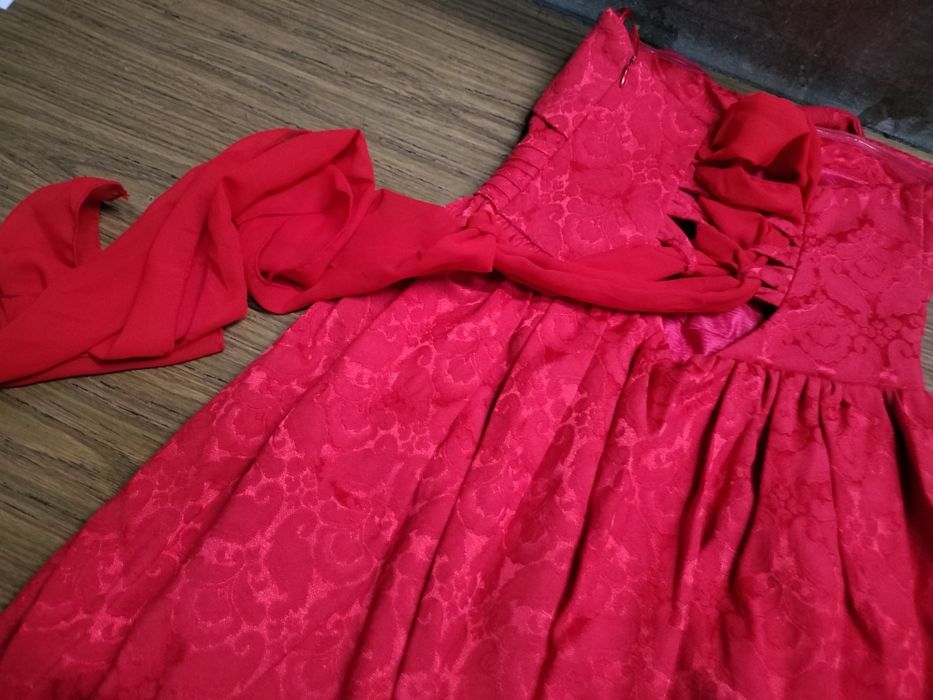 Vestido vermelho novo