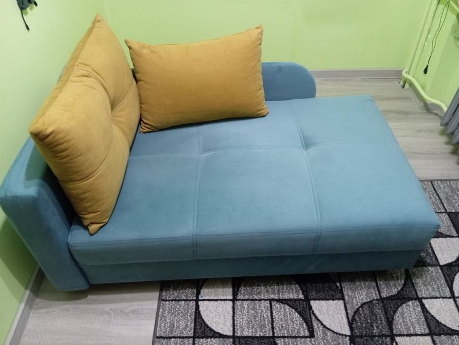 Sofa rozkładana niebieski morski