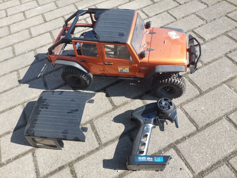 Axial SCX10 crawler Flysky Fusion SE