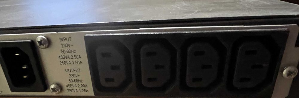 UPS APC SC 450 rack 1U