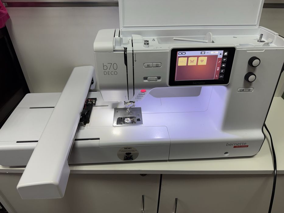 Вишивальна машина bernina Bernette b70 Deco