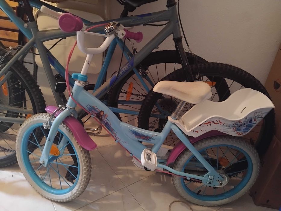 Bicicleta de menina