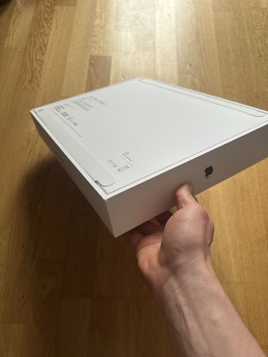 Новий MacBook Air 15" M4 (16GB / 256GB) – В упаковці!