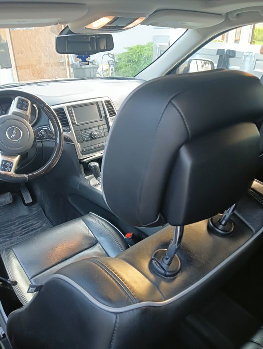 Sprzedam Jeep Grand Cherokee 2011