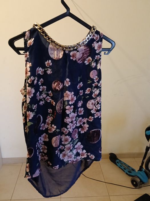 Roupa de senhora usada