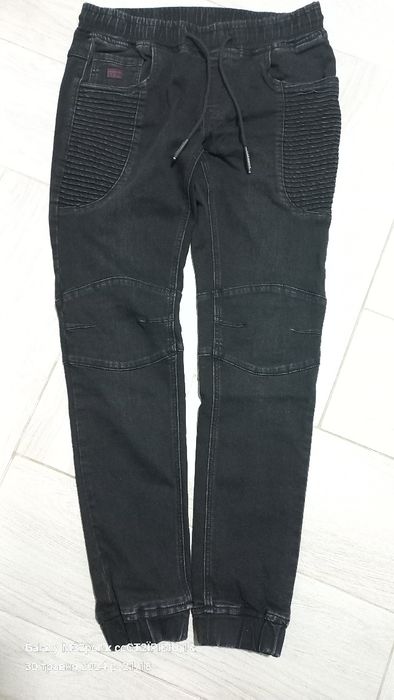 Чоловічі  джинси