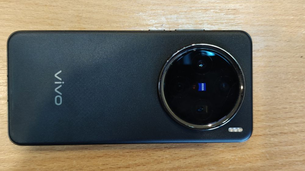 Vivo X200, Dimensity 9400, 12/512