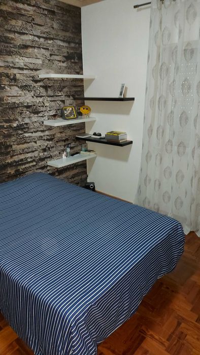 Cama de casal com Sommier