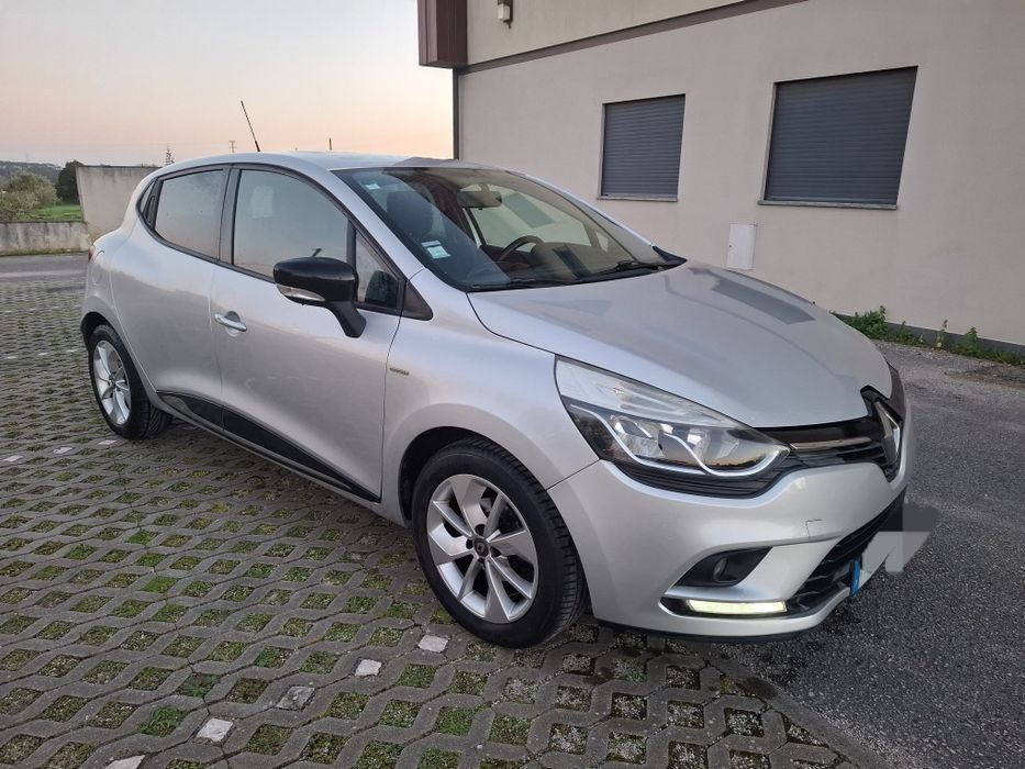 Renault clio 0.9cc tce versão limited  125 mil kms