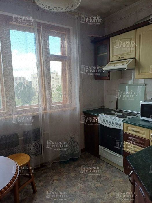 GA D2 продам 3 ком кв 71.3 м2  8/16  рядом со входом метро Перемога Алексеевка Харьков, полностью жилое состояние