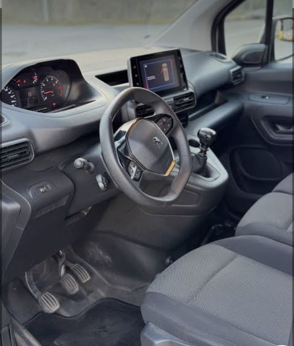 Peugeot Partner Longa 64.000km Preta