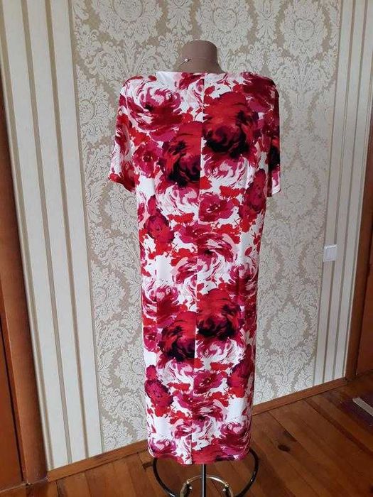 Нарядное  платье по фигуре цветочный принт, бренд, Emanuele Gelmetti