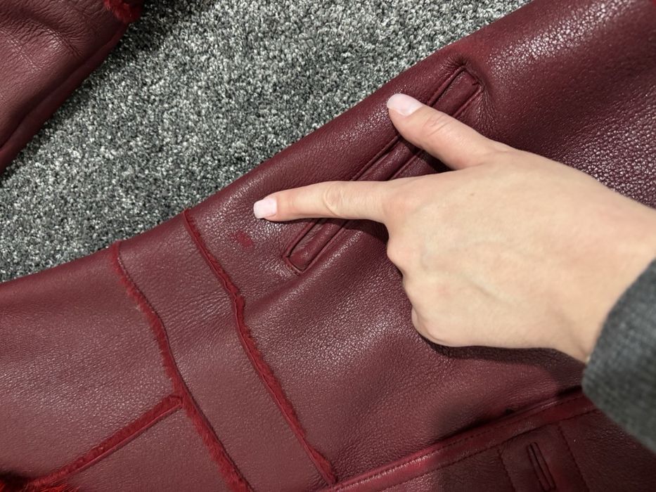 Дуже класна дублянка червоного кольору