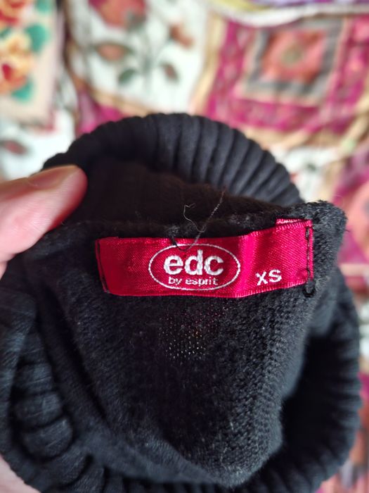 Czarny Sweter z Golfem EDC by Esprit, rozmiar XS