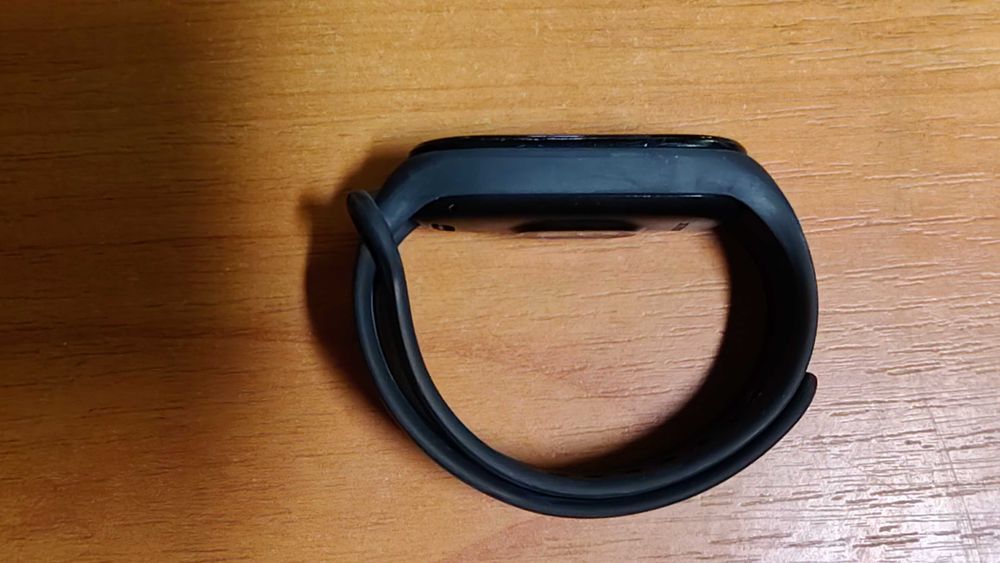 Mi band 7 nfc (переодически не работает сенсор)