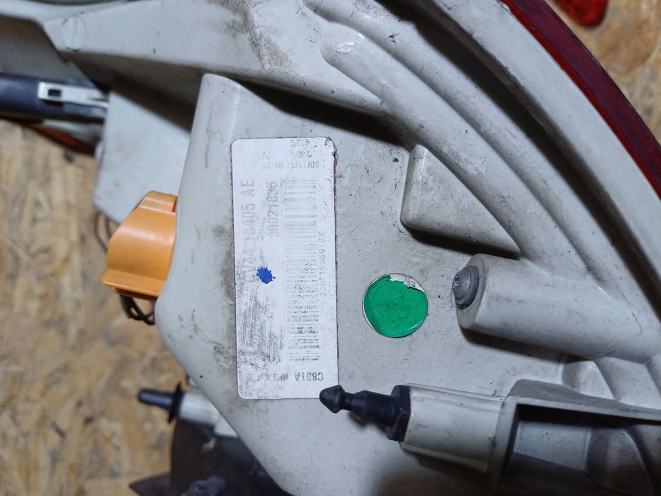 Lampy lewa lub prawa do Ford Kuga Mk 2