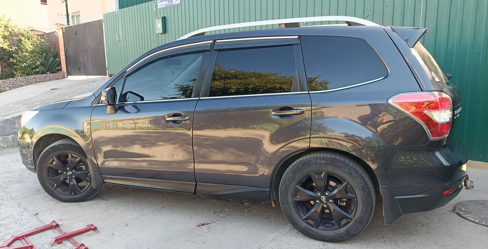 Subaru Forester 2014 official