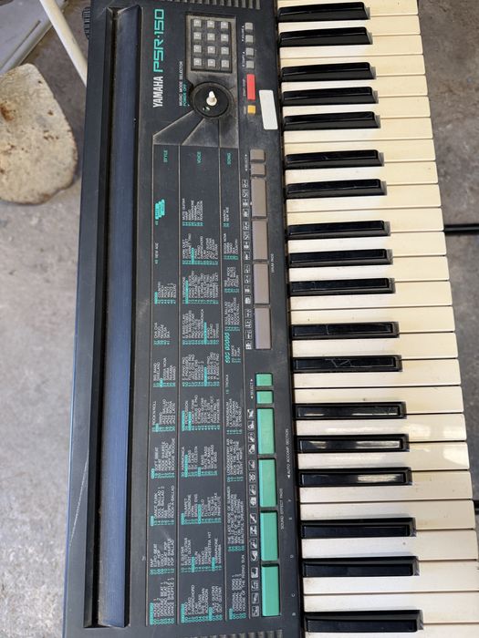 piano yamaha psr-150