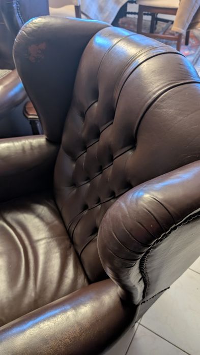 Conjunto sofá + 2 cadeirões+ 2 pousa pés