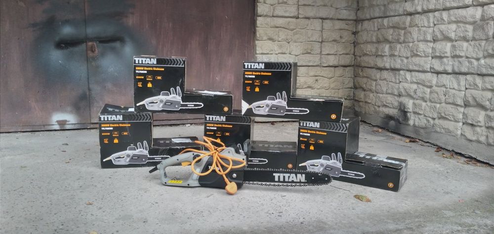 Електропили Пила електрична 2000 Вт Titan