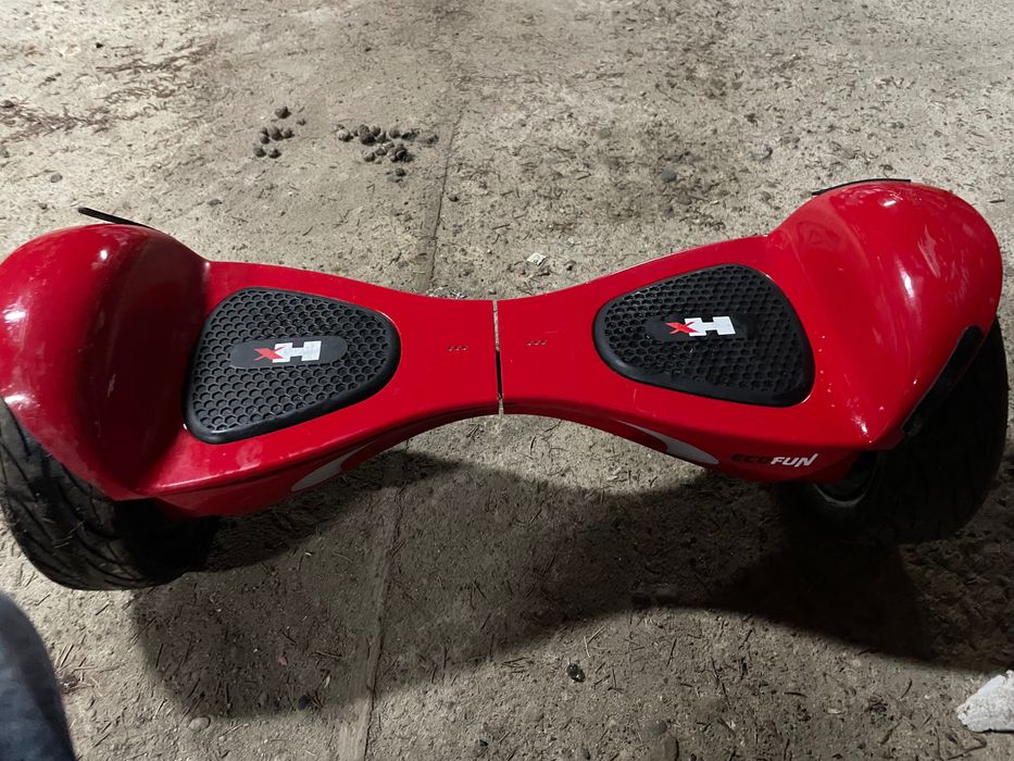 Sprzedam dwa zestawy: hoverboardy marki Ecofun z nakładkami gokartowym