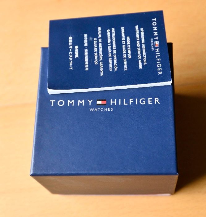 Relógio Tommy Hilfiger com pulseira de couro (Boutique dos relógios)