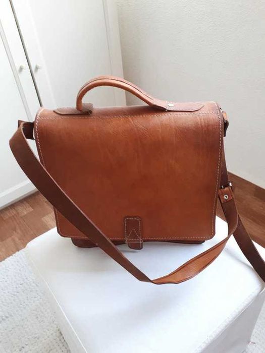 Mala castanha de cabedal unissexo