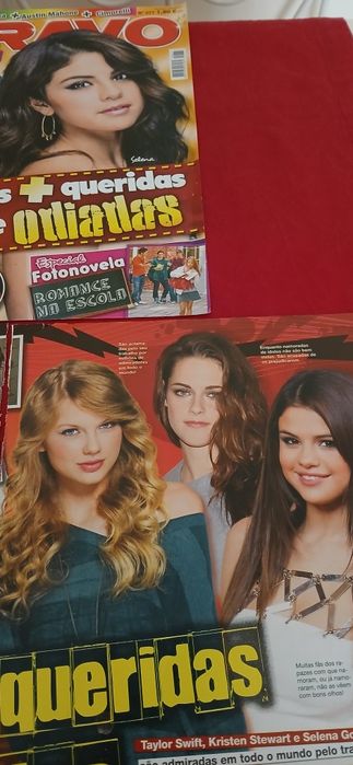 Capa Bravo + notícia Selena, Kristen e Taylor