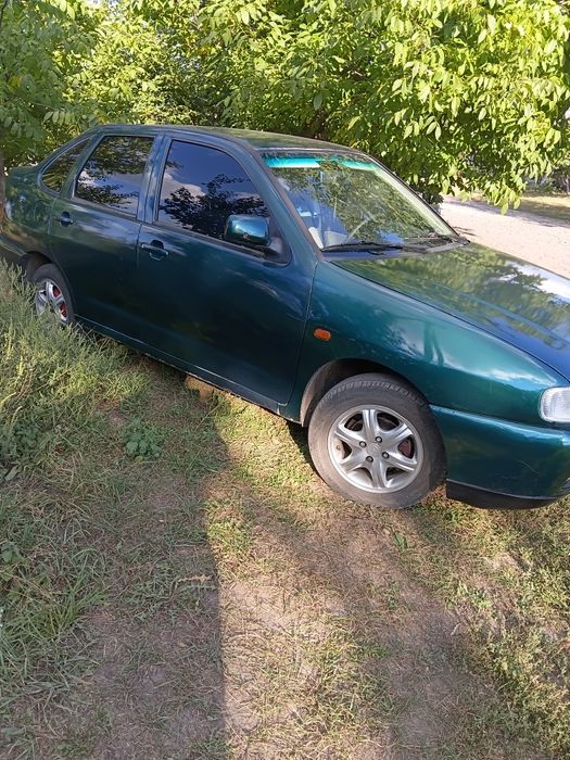 Продам фольцваген поло.