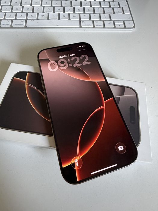 Bateria 100% iPhone 16 Pro 256gb Desert Titanium Idealny