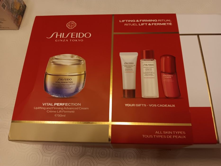 Cofret Shisheido muito completo