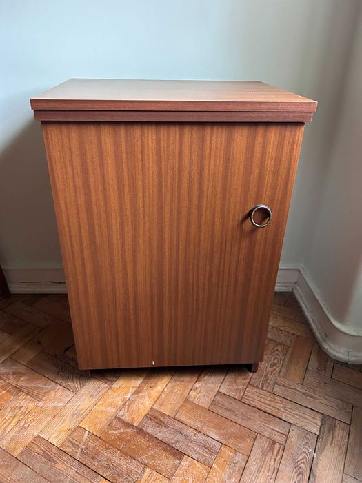 Máquina Costura Singer Vintage com Móvel - Funcional - Anos 50