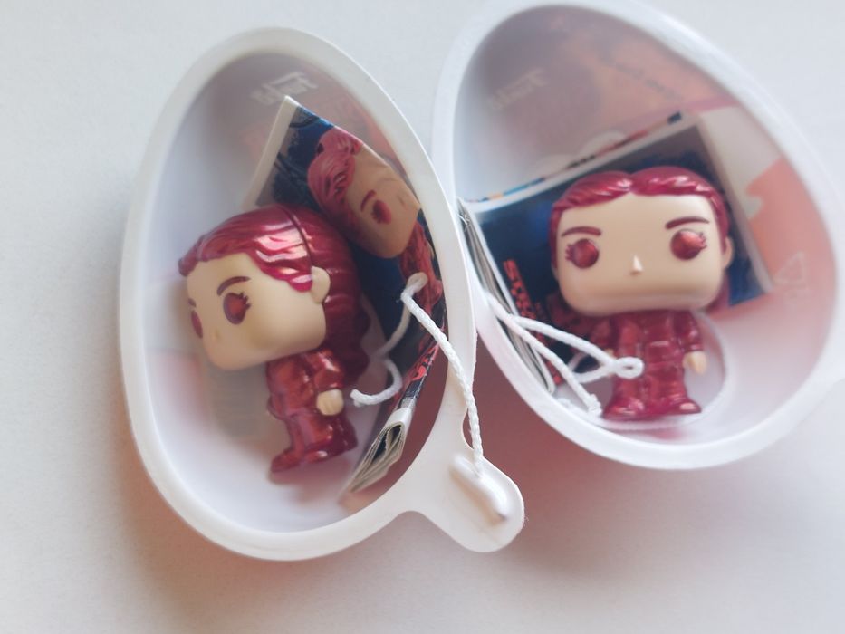 ОБМІН Фігурки Kinder Joy Stranger Things + Значок в подарунок