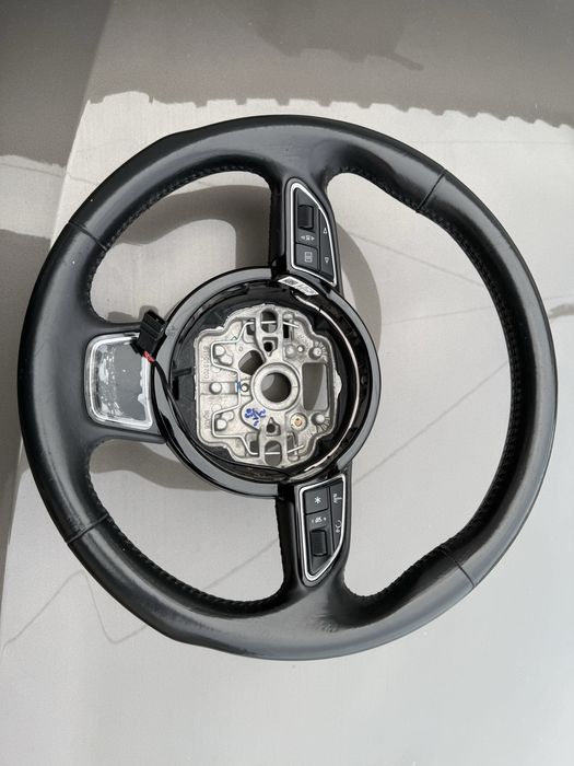 Kierownica OE AUDI A6 A7 C7 4G 3-ranienna  multifunkcja
