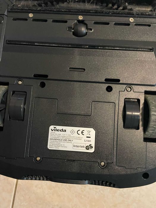 Vendo aspirador Robot Vileda VR 100