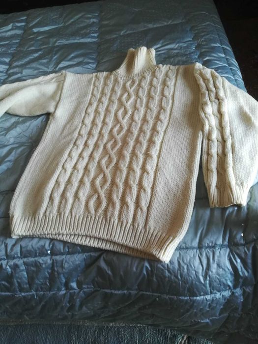 Casaco malha feito à mão em lã - Caracolinho e camisolas poveiras