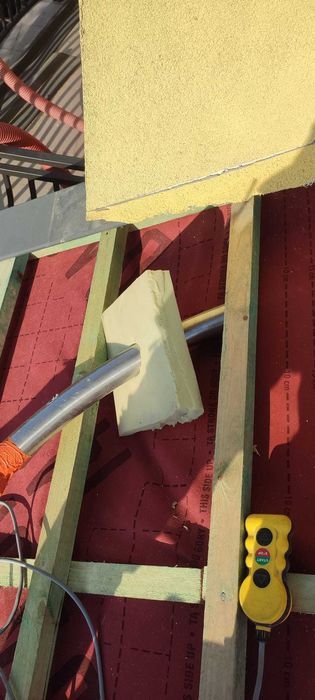 Ocieplenie Poddasza Stropu Wstrzykiwanie Nadmuch Wełny Celulozy