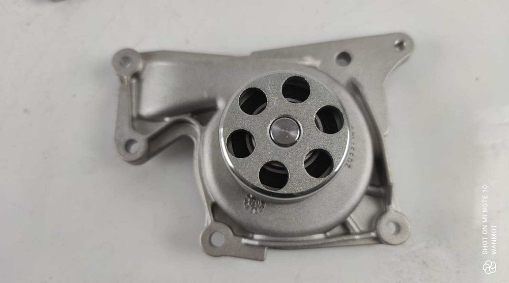 Airtex 1915 Pompa wodna Dacia Renault Nissan