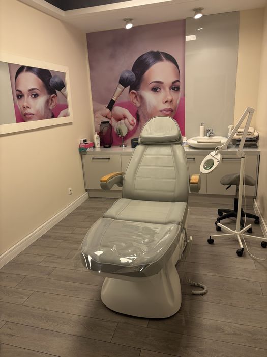 Wynajmę pomieszczenie