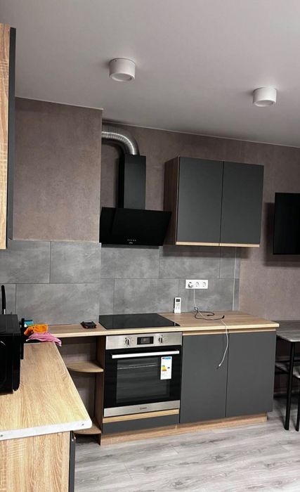 Здам квартиру подобово Симоненка 107 А