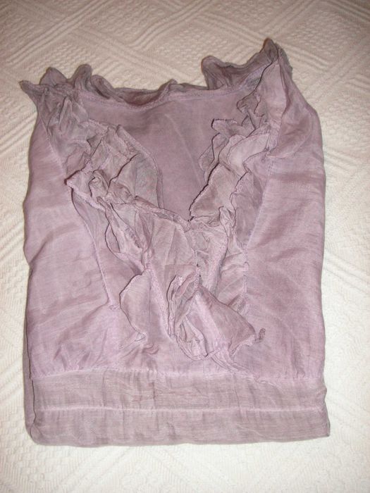 T Shirt / Túnica Zara e T Shirt Sem Mangas e com Folhos