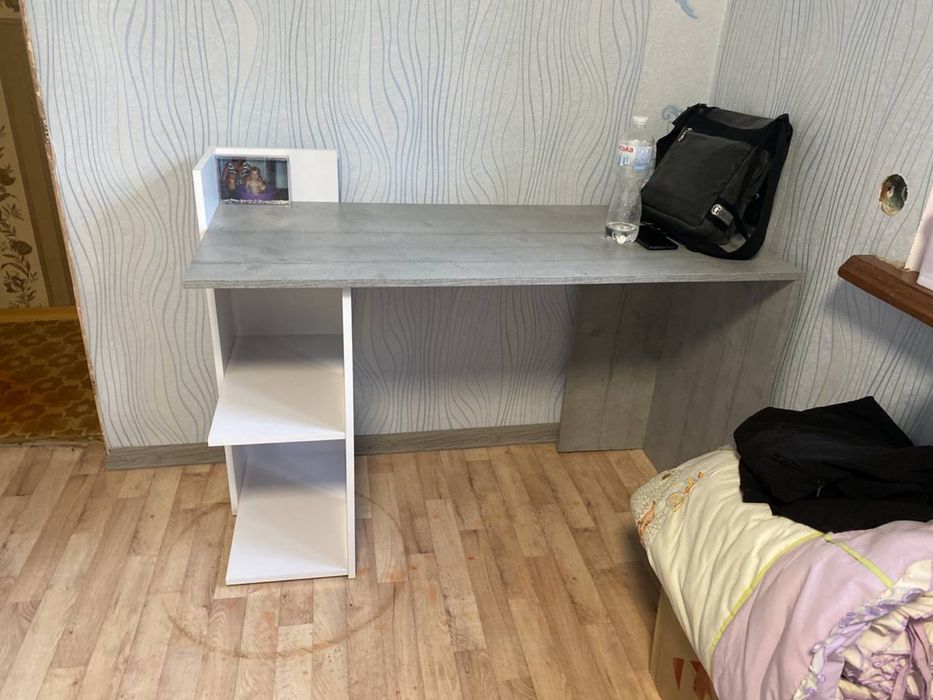 Стол компьютерный